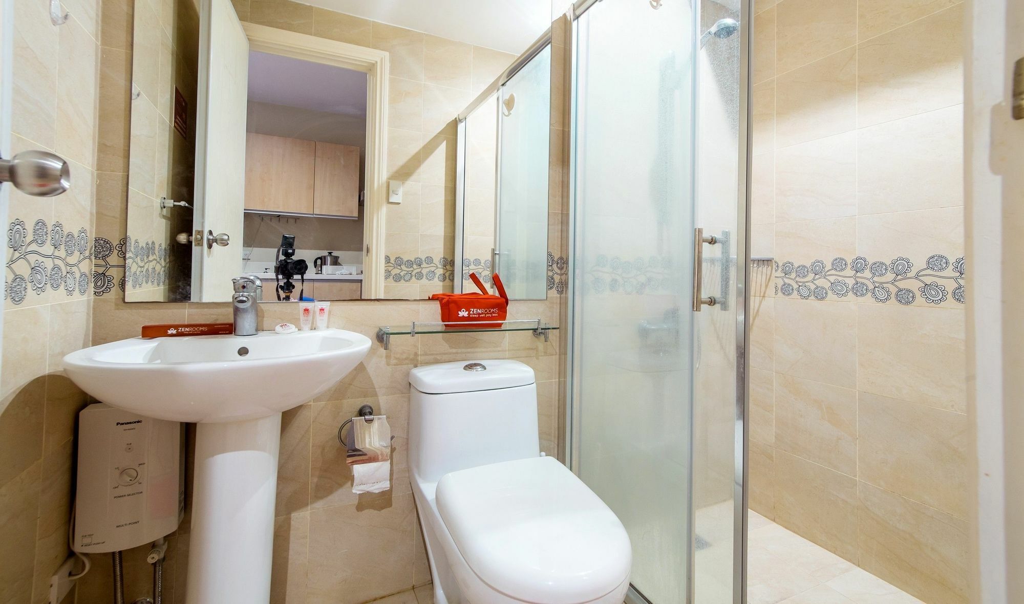 Zen Home Gramercy Residences Makati Makati City Eksteriør bilde